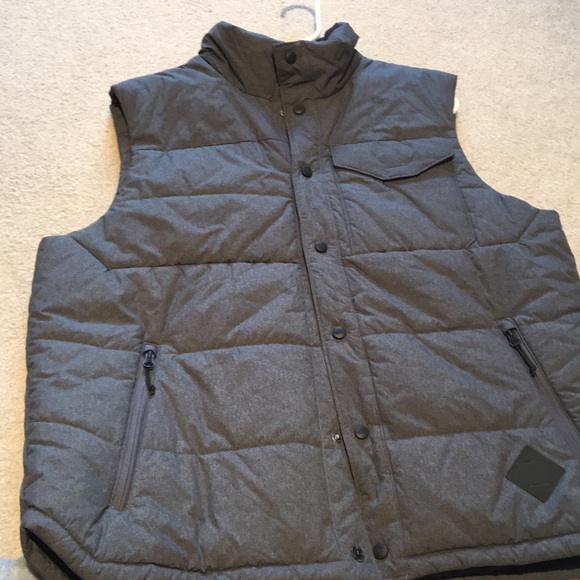 The North Face Other - nwot men’s north face vest The North Face Other - nwot men’s north face vest